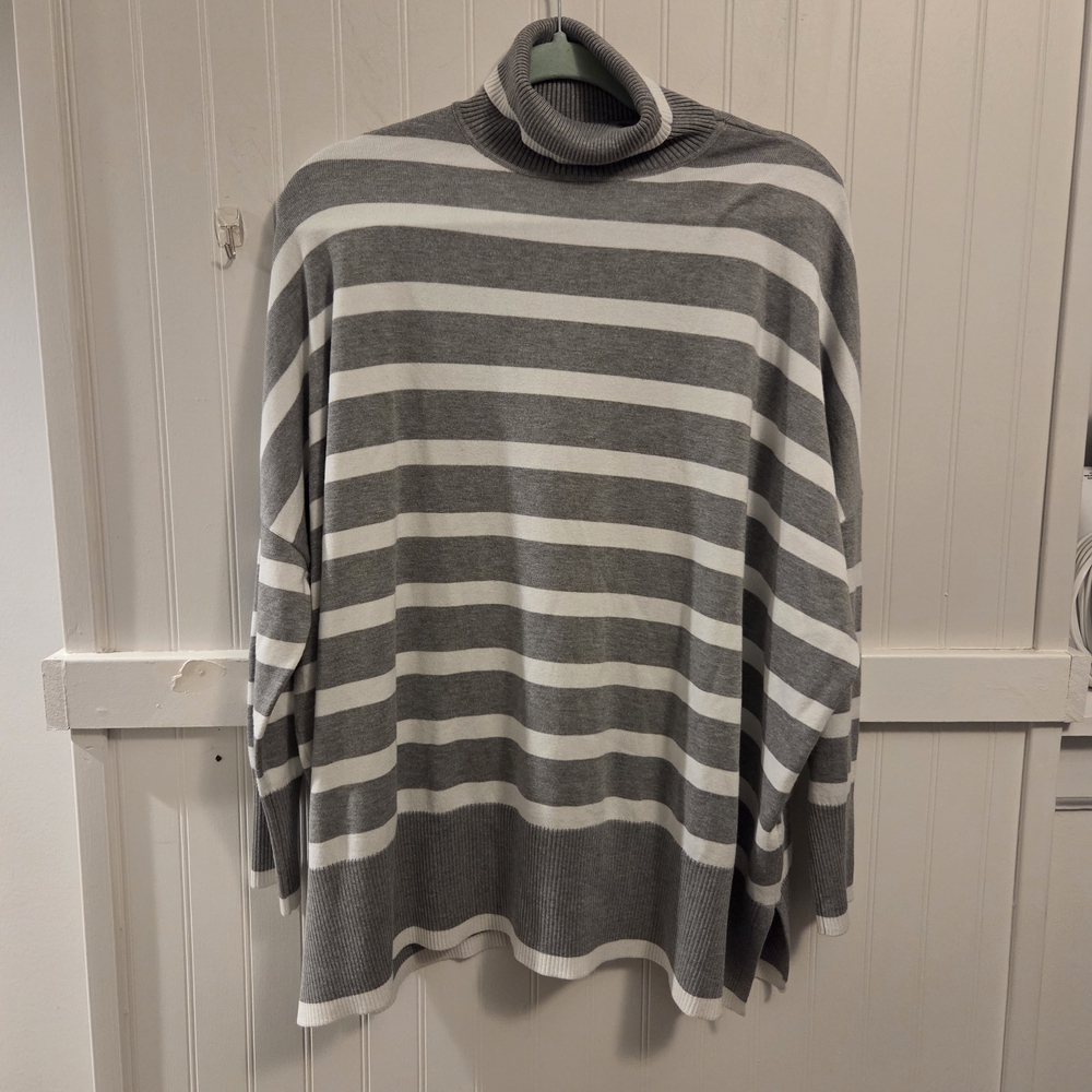 Adrianna Papell Stripe Gray Knit Sweater Size Medium